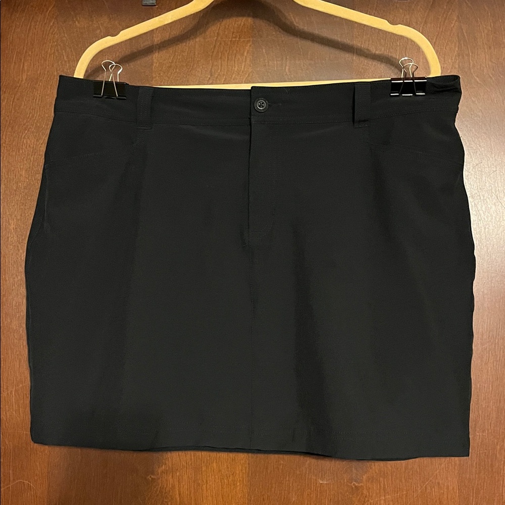 Eddie Bauer Black Skirt with shorts